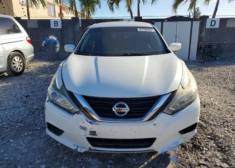 2016 Nissan Altima 2.5 z USA, uszkodzony, nr VIN 1N4AL3AP4GC248078